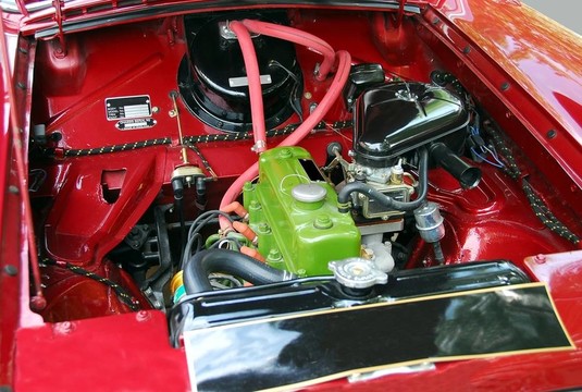 汽車發(fā)動機