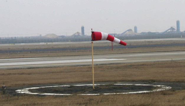 機(jī)場風(fēng)向標(biāo)