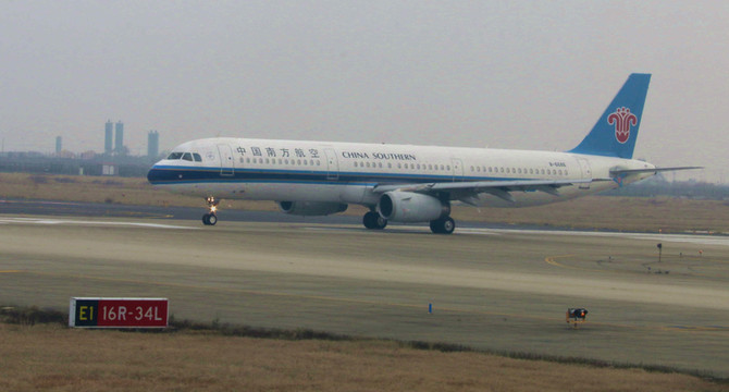客機(jī)滑行