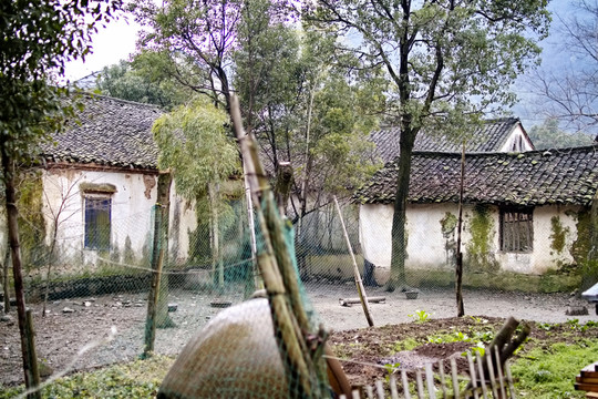 破舊的宅院民居