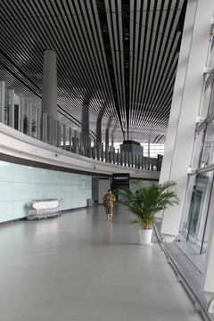 天津機(jī)場T2航站樓內(nèi)景