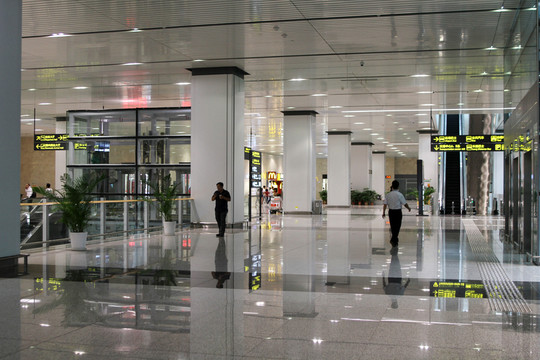 天津機(jī)場T2航站樓內(nèi)景