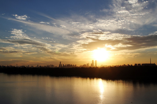 沈陽渾河 城市夕陽晚霞