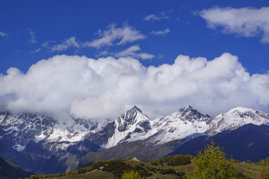 四姑娘山