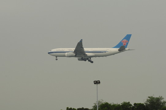 飛機(jī)