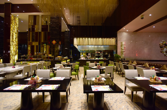 上海浦西洲際酒店的自助餐廳