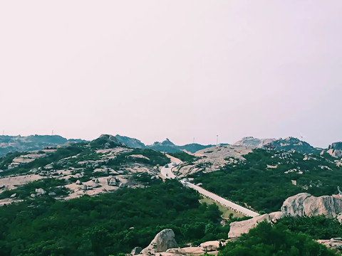 蔓延的公路