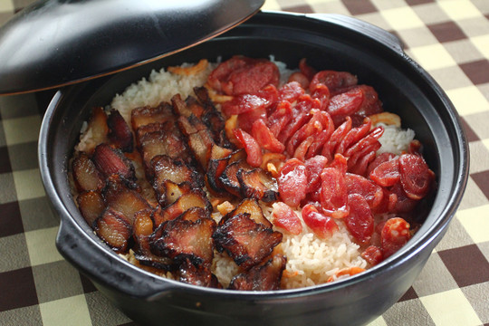 臘味煲仔飯