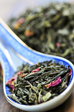 松散的綠茶