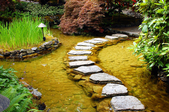 石頭花園路徑