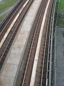 地鐵的金屬軌道