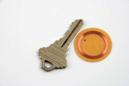 使用射頻識(shí)別的訪問(wèn)控制