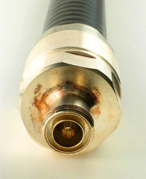 電纜和連接器