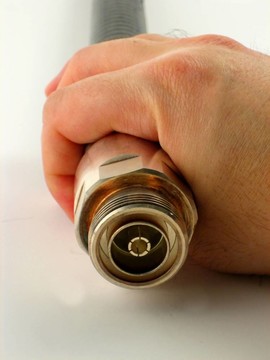 電纜和連接器