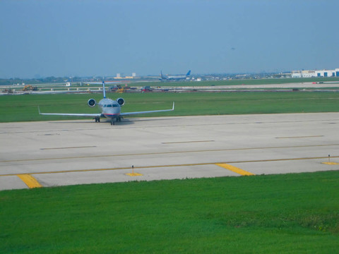 機(jī)場(chǎng)和飛機(jī)