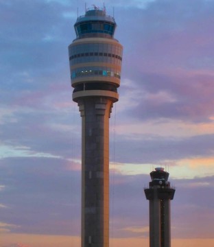 機(jī)場和飛機(jī)