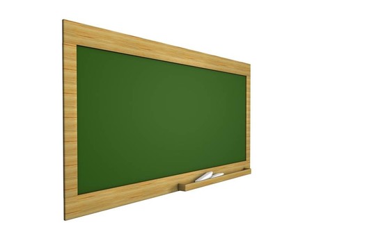 Blank Green Chalkboard被孤立在白色背景