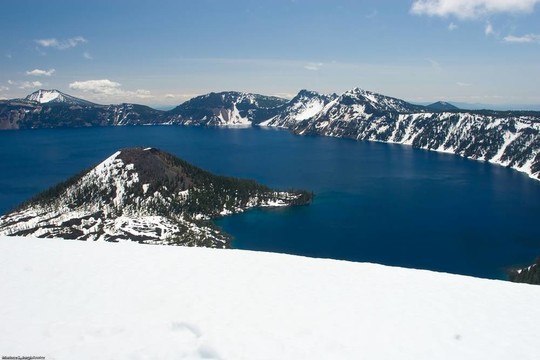 火山口湖
