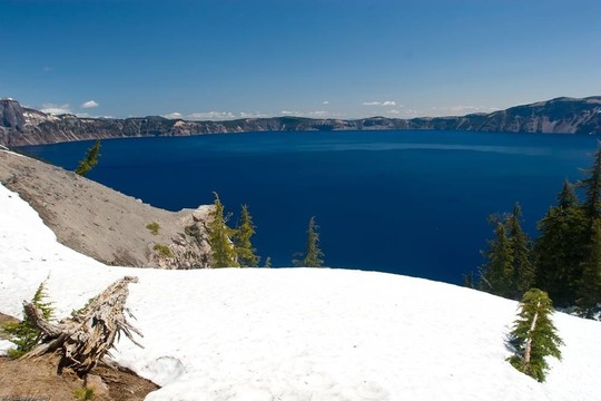 火山口湖