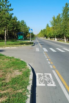 寧?kù)o的上方的道路