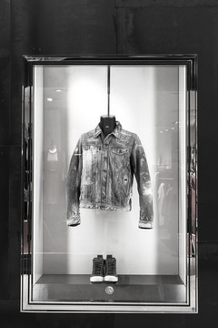 服裝店櫥窗