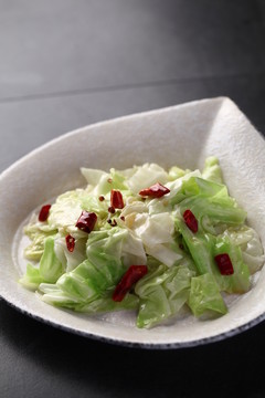 熗炒手撕包菜