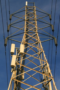 電塔