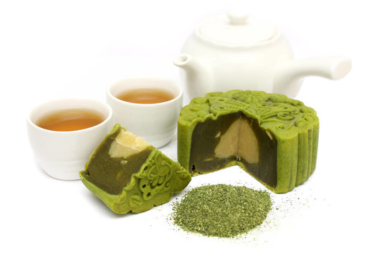 綠茶月餅的茶杯和Teapot
