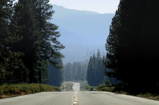 鄉(xiāng)村公路和Sierras