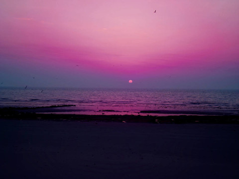 紫色的夕陽