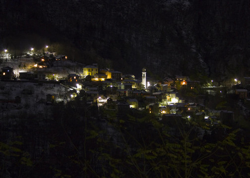 夜間Esio鎮(zhèn)