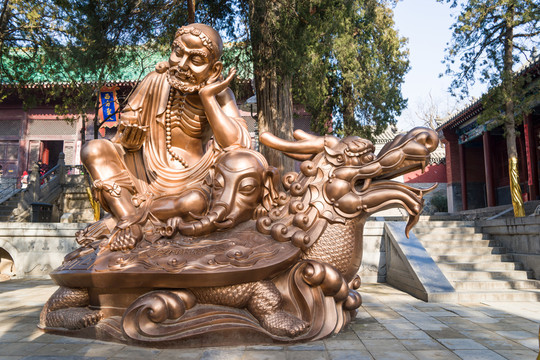 龍龜羅漢雕塑