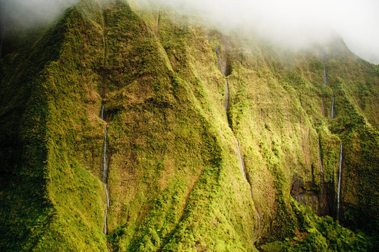 考艾山waialeale瀑布雨