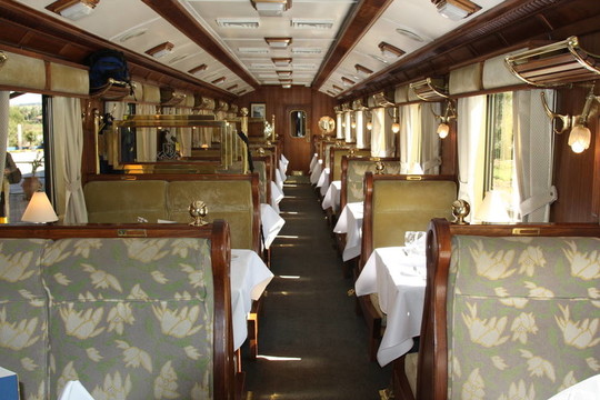 豪華列車內(nèi)部