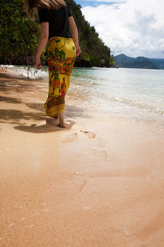 走在Beach