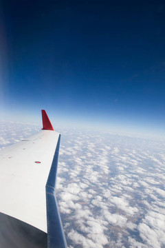 飛機(jī)機(jī)翼