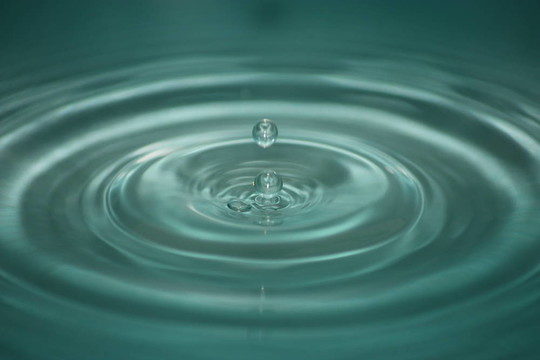 藍(lán)水濺