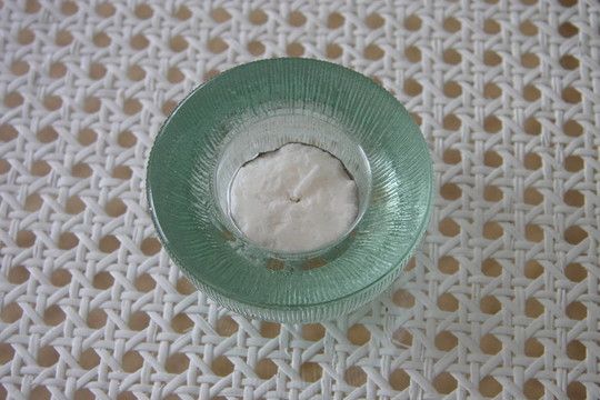 在保持架中的茶燈