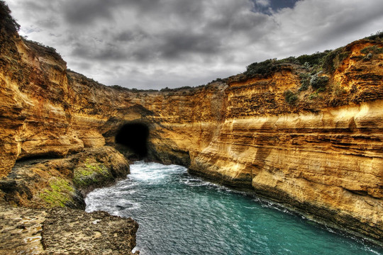 沉船海岸；Thunder Cave