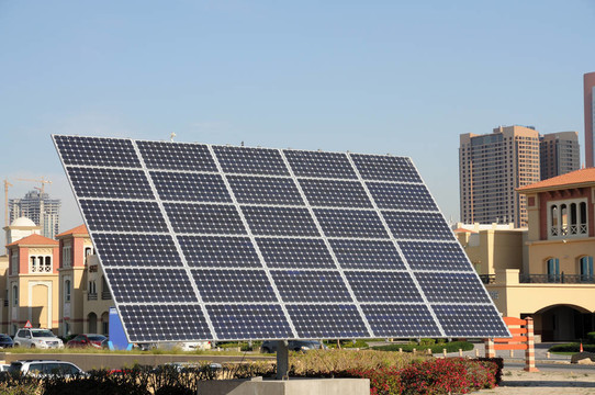 迪拜市太陽(yáng)能電池板