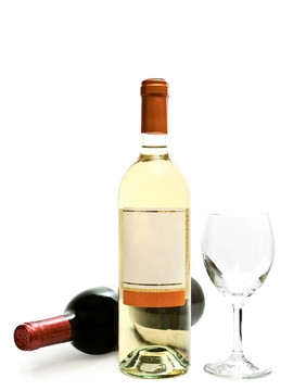 白與紅葡萄酒與酒杯