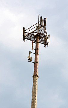 手機(jī)信號(hào)塔