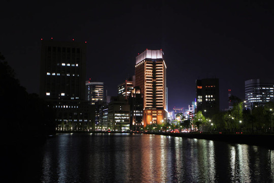東京