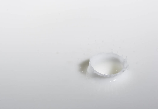 滴奶