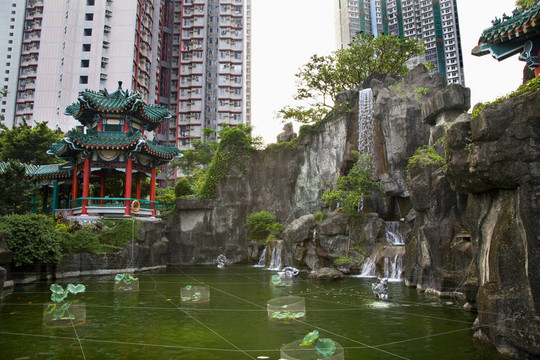 中國(guó)水上花園高層公寓樓香港九龍黃大仙道觀