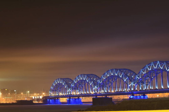 里加橋；冬季城市