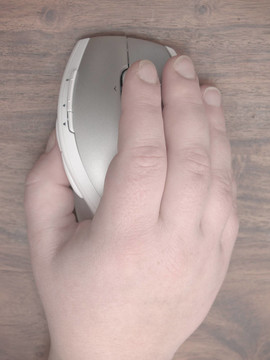 使用電腦鼠標(biāo)