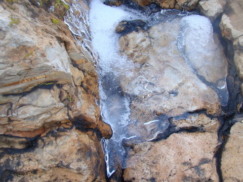 石頭和冰