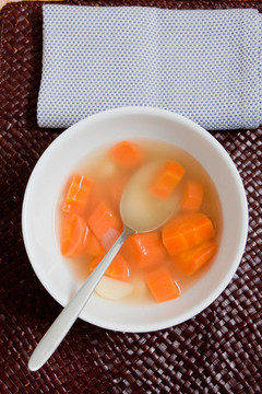 白碗湯