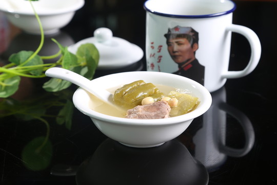 涼瓜排骨湯